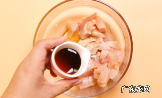 面包糠可以炸什么东西吃,面包糠可以做什么美食