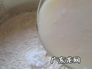 做馒头和的面好粘怎么办,馒头面团为什么越揉越很黏