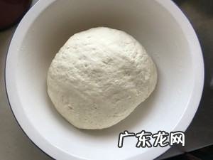 做馒头和的面好粘怎么办,馒头面团为什么越揉越很黏