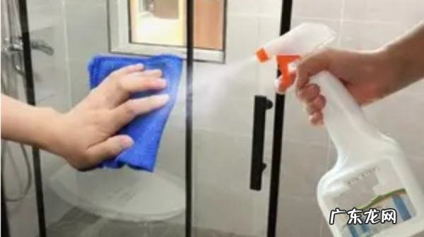如何清理玻璃上的水垢,如何去窗户玻璃的陈年水垢