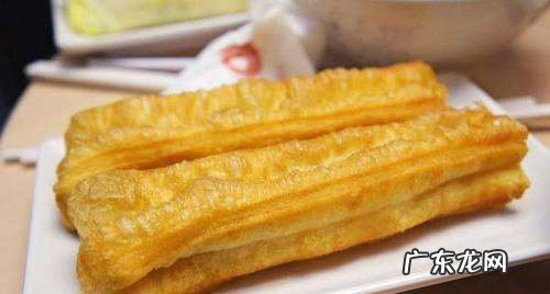 可以用奶粉和面炸油条,怎样炸油饼又软又蓬松教程