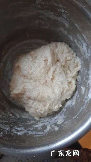 可以用奶粉和面炸油条,怎样炸油饼又软又蓬松教程