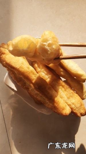 可以用奶粉和面炸油条,怎样炸油饼又软又蓬松教程