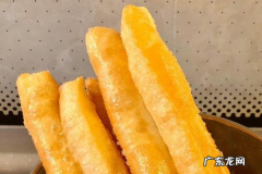 可以用奶粉和面炸油条,怎样炸油饼又软又蓬松教程