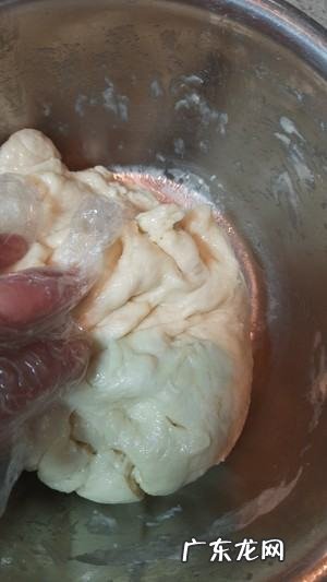 可以用奶粉和面炸油条,怎样炸油饼又软又蓬松教程