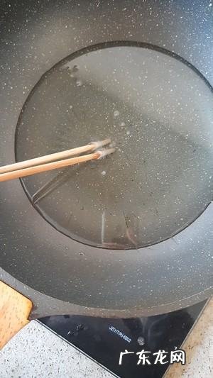 可以用奶粉和面炸油条,怎样炸油饼又软又蓬松教程