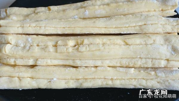 怎么样用烤箱烤速冻油条,烤箱烤半成品油条的温度和时间