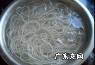 苕粉不泡要煮多久,红薯粉用热水要泡多久才能煮