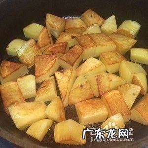 鳇鱼炖土豆的做法,鲟鳇鱼炖土豆的做法家常