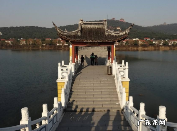 南岭村为什么是中国第一村,一个号称天下第一村一个号称中国第一村究竟谁更厉害些