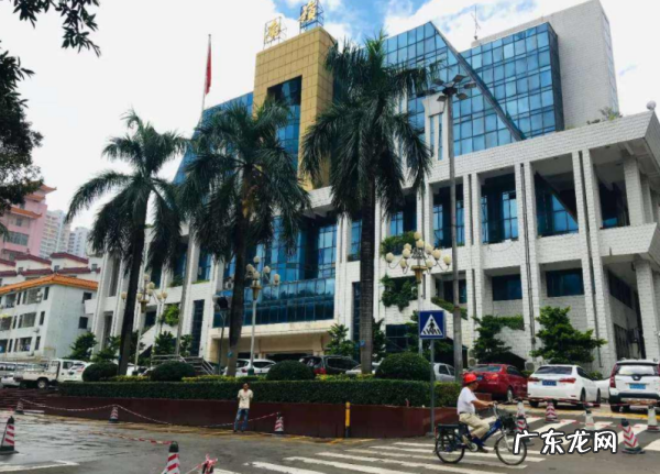 南岭村为什么是中国第一村,一个号称天下第一村一个号称中国第一村究竟谁更厉害些
