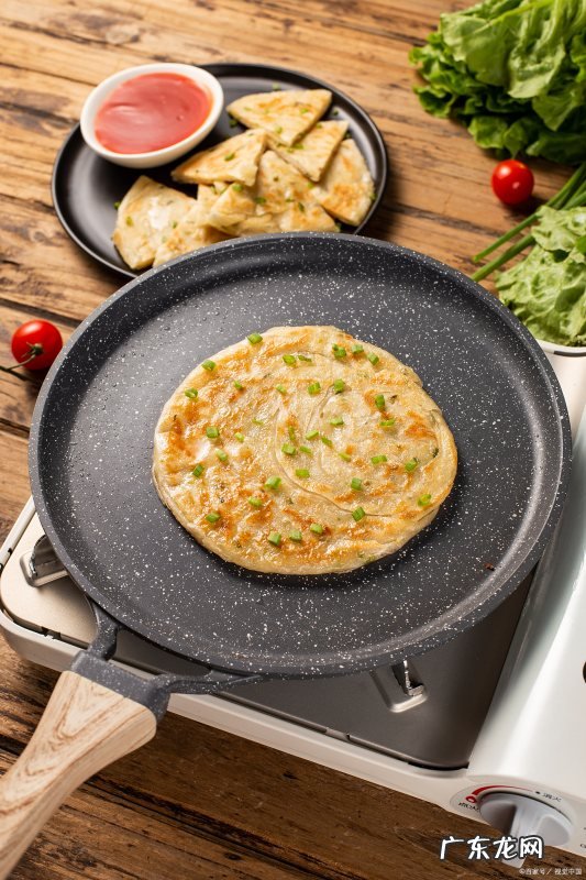 葱油饼怎么卷出层次,葱油饼怎么做好吃又简单的做法