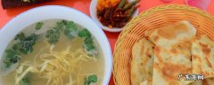 油饼母鸡汤怎么吃 油饼母鸡汤的鸡汤怎么熬做法