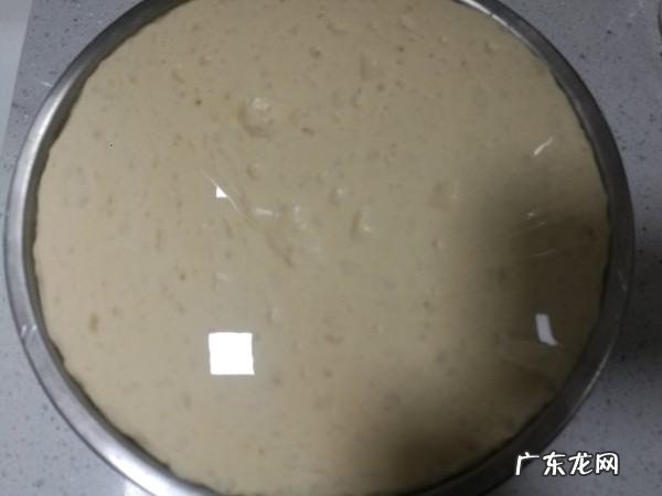如何让油条松软,油条的做法和配方 酥脆蓬松麻花