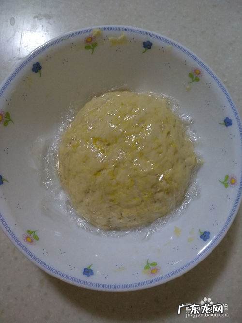 如何让油条松软,油条的做法和配方 酥脆蓬松麻花