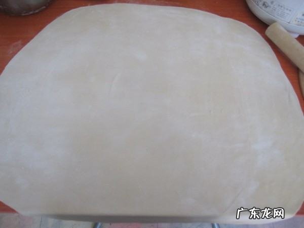 怎么擀面条家庭做法,手擀面配方做法