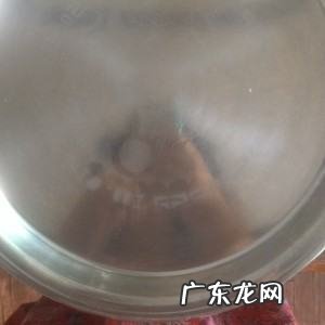 如何和面粉不沾手,做馒头和面粉时怎样才不粘手