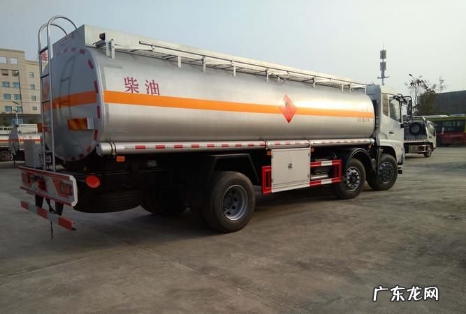 液罐车为什么是圆形的,油罐车洒水车为什么是椭圆形的