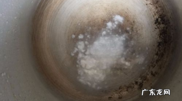 高压锅糊锅底怎么清理,高压锅烧焦了怎么去除焦味
