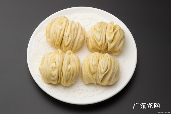 蔬菜花卷家常做法,花蔬菜汁花卷的家常做法大全怎么做好吃