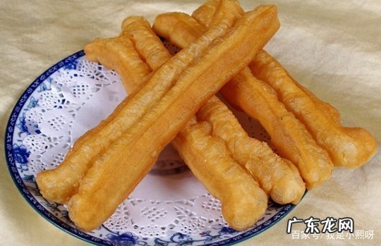 泡打粉做油条怎么发面,泡打粉怎么做油条松软