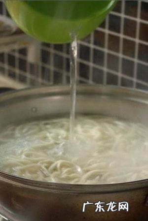 陕西拉条子面怎么和,拉条子和面的正确配方