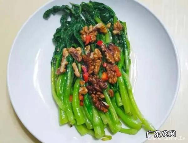 炼好的鸡油怎么吃,宰杀鸡后取出来的鸡油能吃
