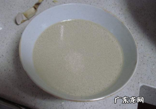 酵母和面粉怎么用,和面放酵母少了面不开怎么办