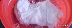 西瓜汁弄到白色衣服上怎么洗 西瓜汁弄在白色衣服上怎么办