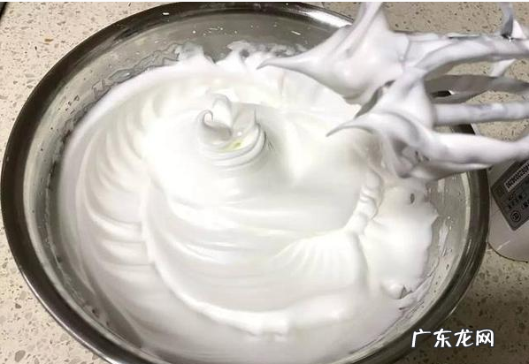 做蛋糕打不起来怎么办,做蛋糕为什么中间发不起来