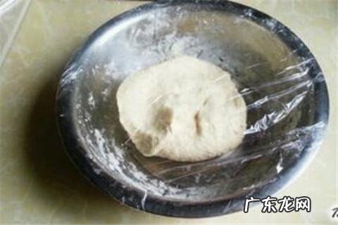 泡打粉和酵母同时怎么样发面,泡打粉和酵母粉一起发面的顺序