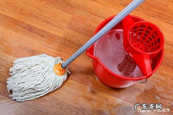 拖地后有股腥臭味怎么办,拖地之后总觉得地板有一股腥味儿怎么回事