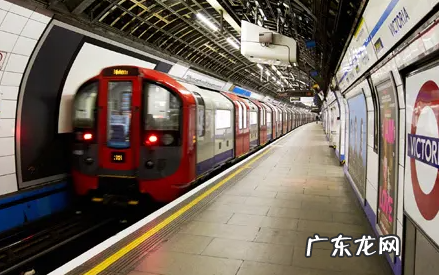 世界第一条地铁出现在哪个城市,世界第一条地铁出现在哪个城市