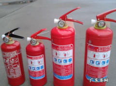 哪种灭火器不可用来扑灭带电设备的火灾,哪种灭火器不适用于扑灭电器火灾