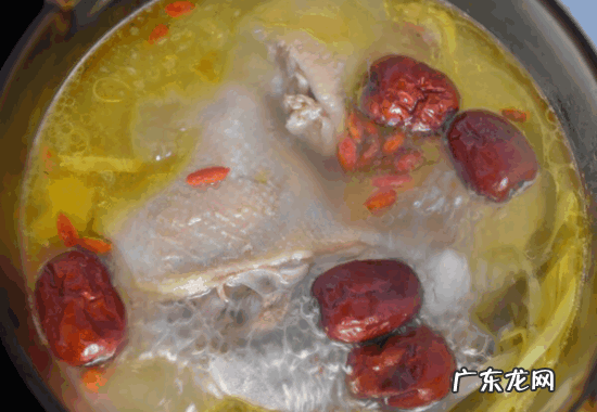 清炖鸡汤怎么做好吃,清炖鸡汤怎么炖好吃又好喝