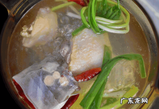 清炖鸡汤怎么做好吃,清炖鸡汤怎么炖好吃又好喝