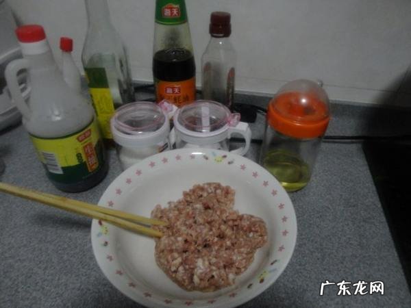 韭菜三鲜是指哪三鲜,三鲜馅饺子是哪三鲜