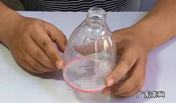 皮圈上的霉点怎么去除,皮革上的霉点怎么去除