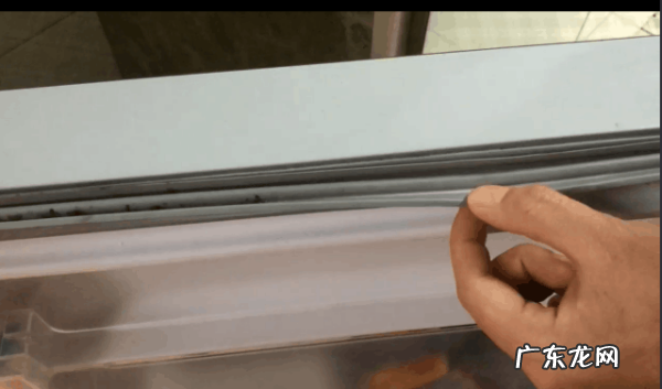 皮圈上的霉点怎么去除,皮革上的霉点怎么去除