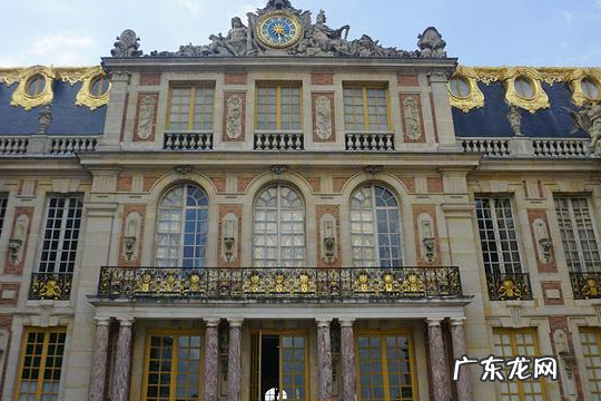 凡尔赛式爱情是什么意思,什么是凡尔赛式的爱情