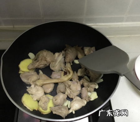 高压锅炖鸡上汽后多久关火,高压锅炖鸡多久熟