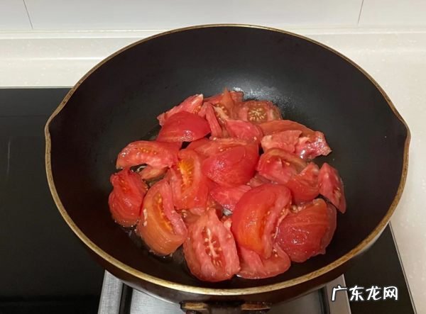 西红柿鸡蛋怎么炒的,炒西红柿鸡蛋怎么炒