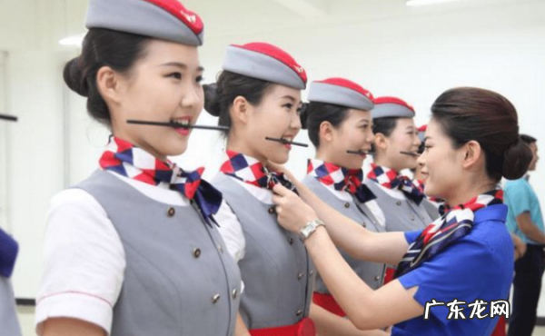 空乘专业需要什么条件体重,高考空乘专业女生身高和体重要
