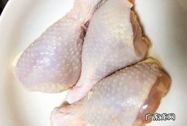荷叶包糯米鸡怎么做,荷叶包糯米鸡的做法步骤