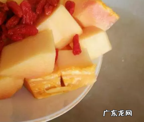 银耳汤的配料有哪些,做银耳汤需要哪些材料窍门