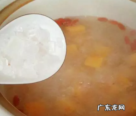 银耳汤的配料有哪些,做银耳汤需要哪些材料窍门