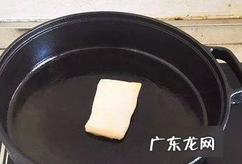 苏泊尔铁锅怎么开锅,苏泊尔铁锅怎么开锅不生锈不粘锅锅盖怎么按装