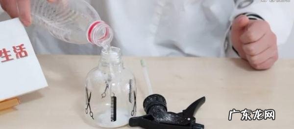 如何清理玻璃上的水垢,玻璃的水渍怎么去除小妙招