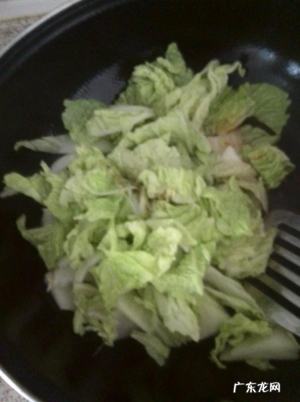 白菜炖蘑菇怎么做,香菇炖白菜怎么做好吃窍门