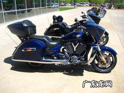 加挡时油门要松掉吗?,加挡时油门要松掉;加挡时油门离合怎么配合使用